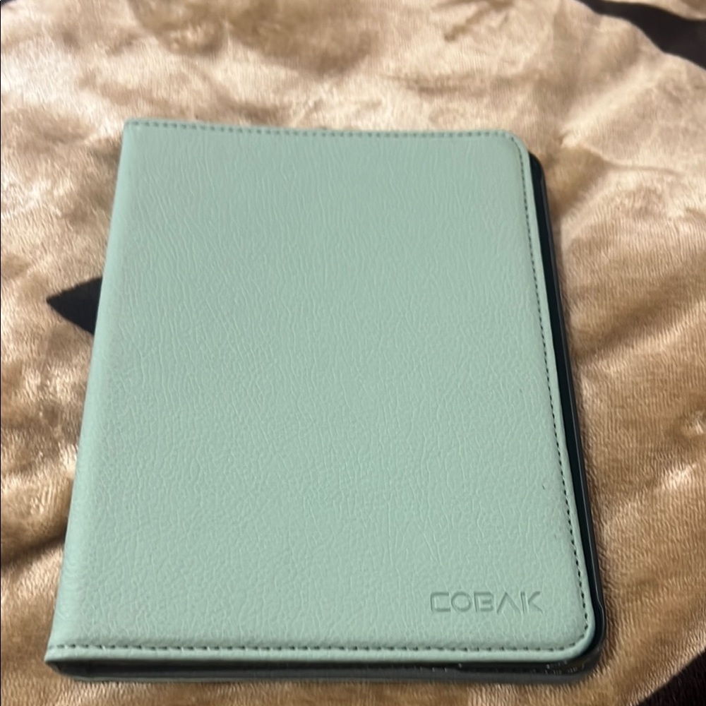 Green Folio Tablet Cover with Textured Finish